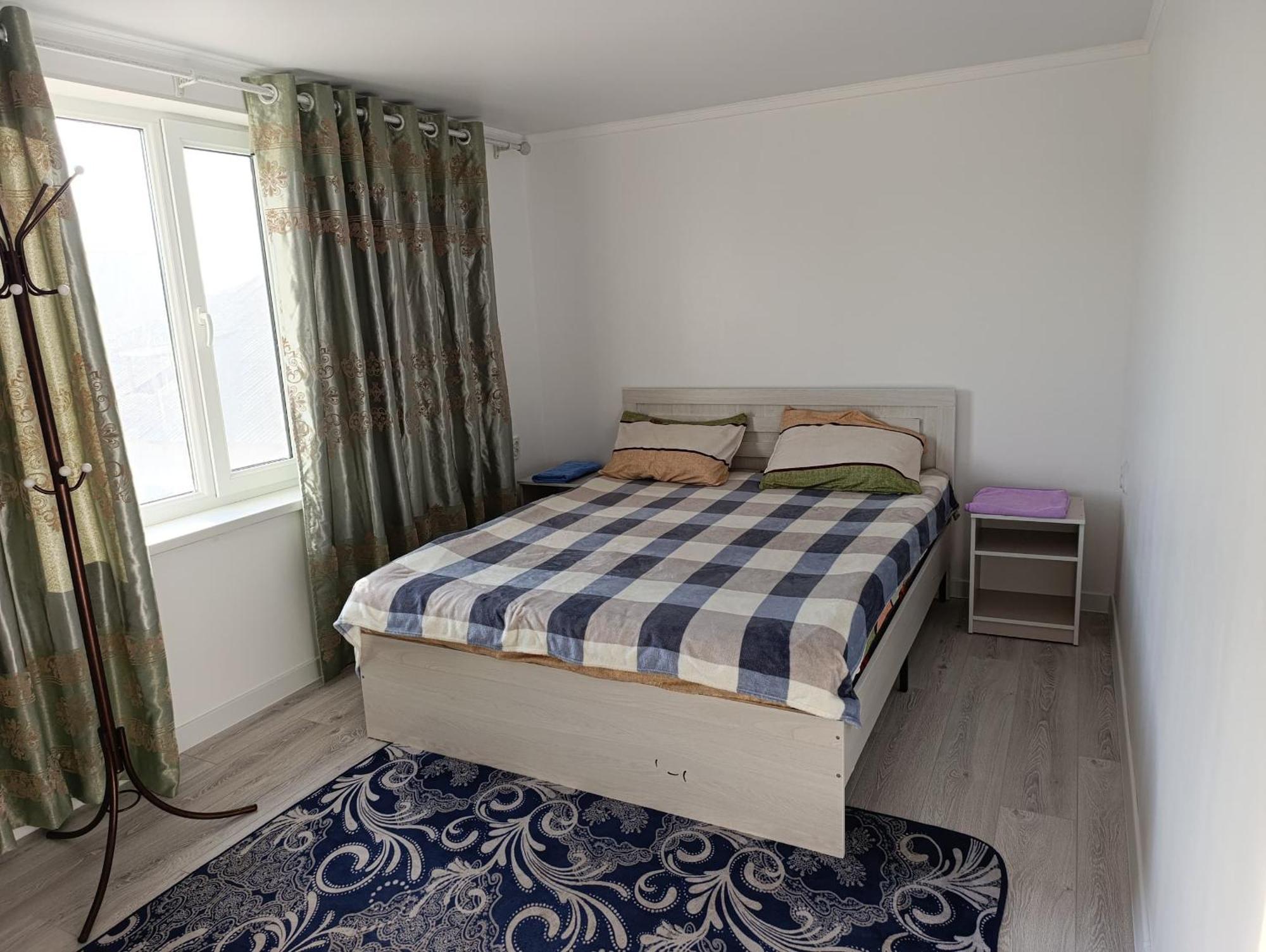 Center Guesthouse Kochkor Екстер'єр фото